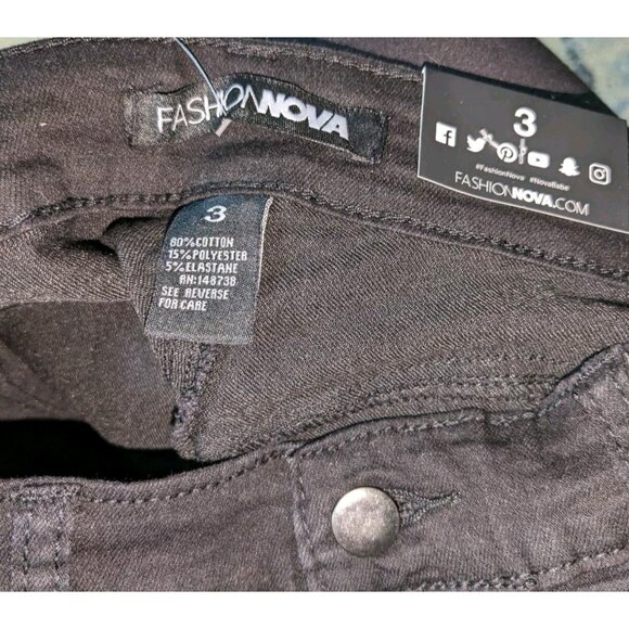 Fashion Nova All The Booty Ripped Skinny Jeans Black Womens 3 Distressed NWT - Picture 8 of 9